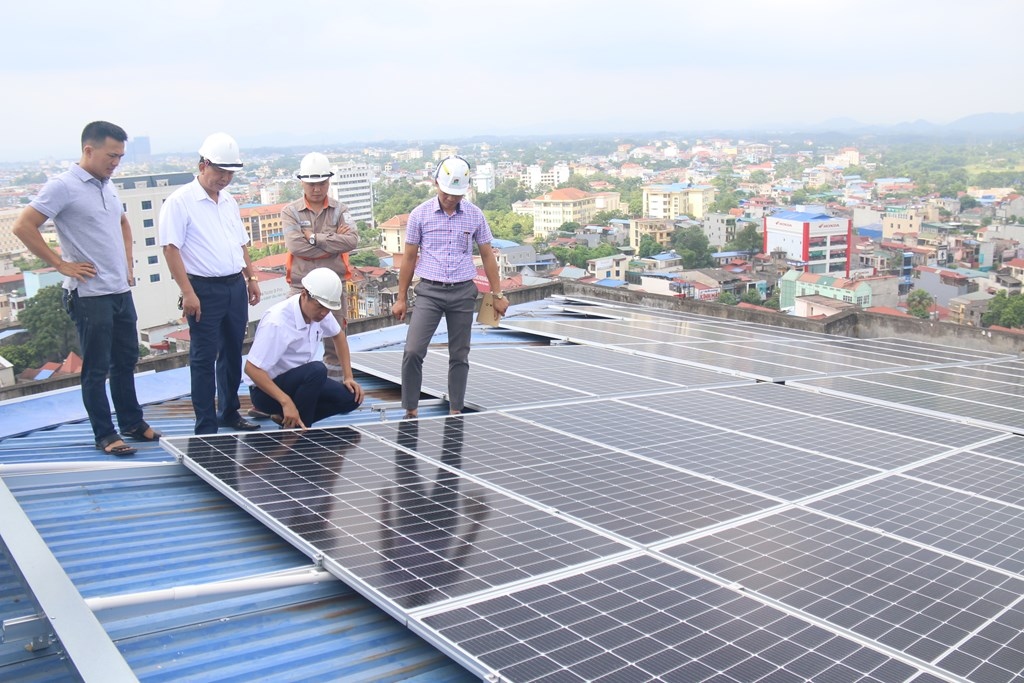 Ngành năng lượng, CNTT nhu cầu tuyển dụng cao, nhân sự dệt may lo thất nghiệp